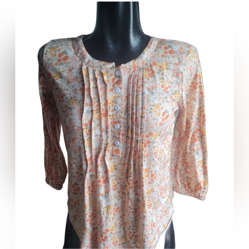 Color White And Orange Floral Print Top S